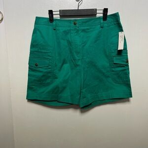 “Larry Lavene SPT Stretch” Sport SZ: (12) Green Woman’s Shorts, NWT